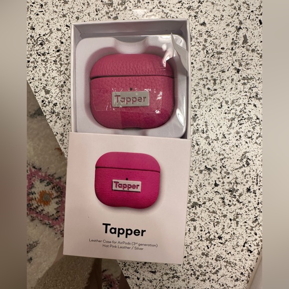 NEW Tapper Leather Case for AirPods (3rd gen) - hot pink - Picture 1 of 6